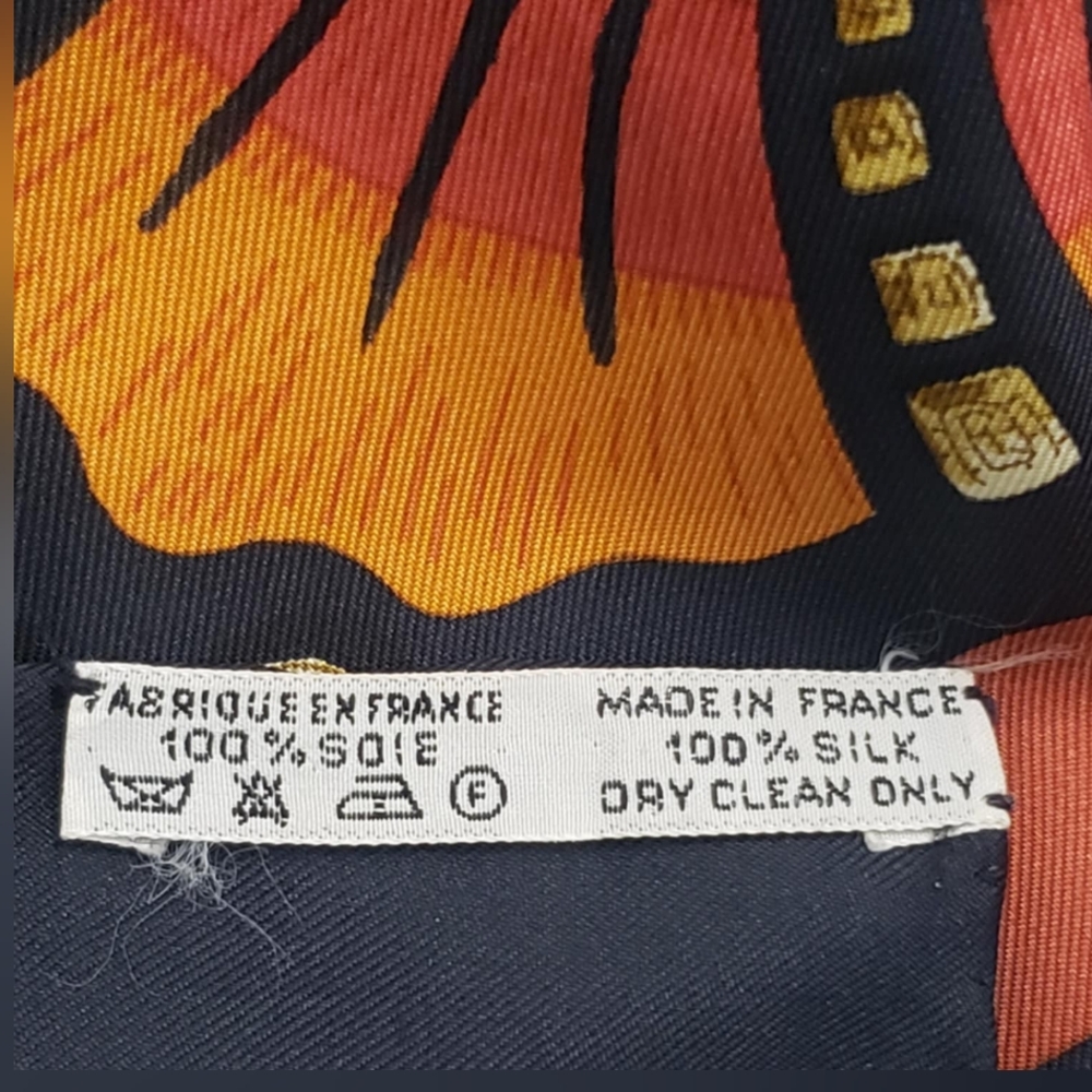 Authentic Hermes Scarf " CHEVAL TURC" 35 X 35 - Picture 4 of 10